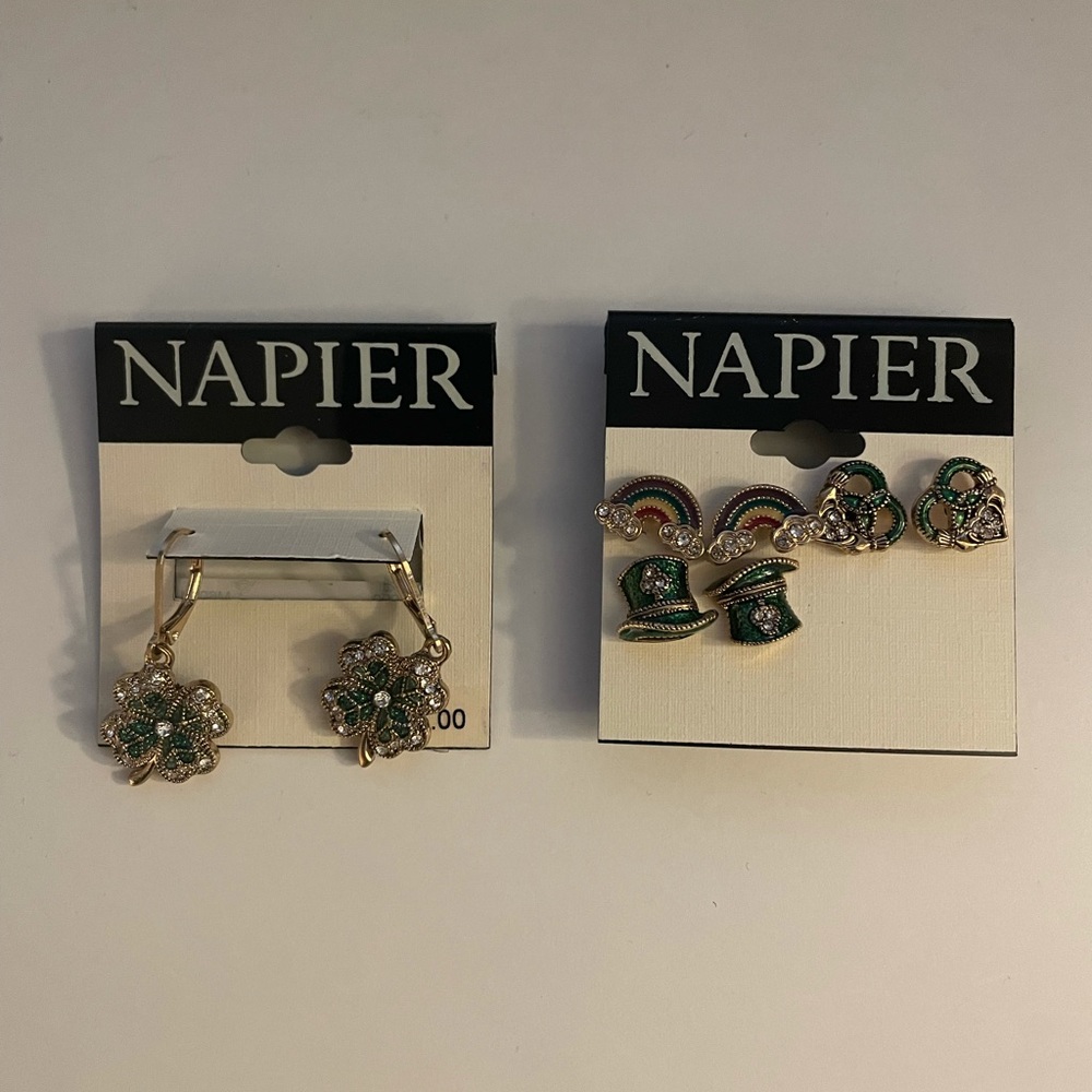 NWT A variety of earrings